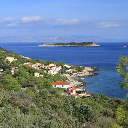 Studio Milna 8942b * Rukavac (Vis)