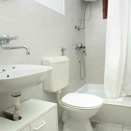 Studio Milna 8942b Rukavac (Vis)